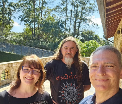 Roqueiros Kethelin Cocchi e D.Carvalho são entrevistados no ‘Ambiente por Inteiro’