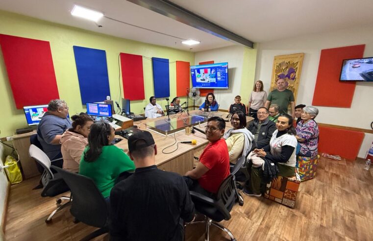 Participantes do Curso Latino-Americano falam sobre saúde mental na rádio Cantareira FM
