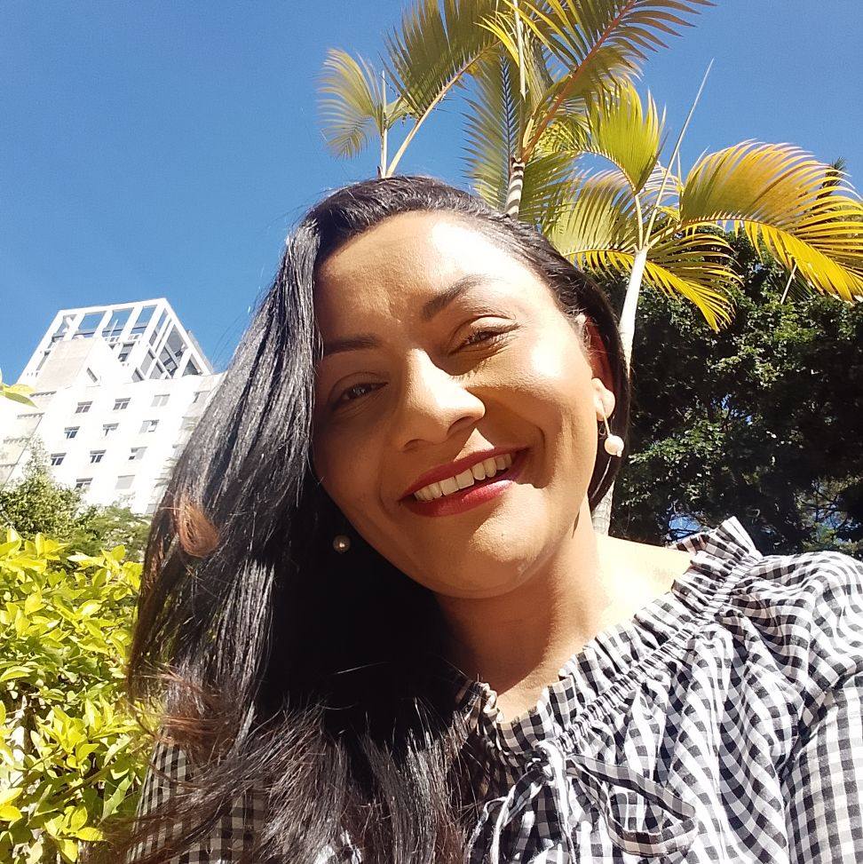 ‘Oficina Dourada’ entrevista Antonia, do canal Antyoube – Crônicas e Relatos de Metrô